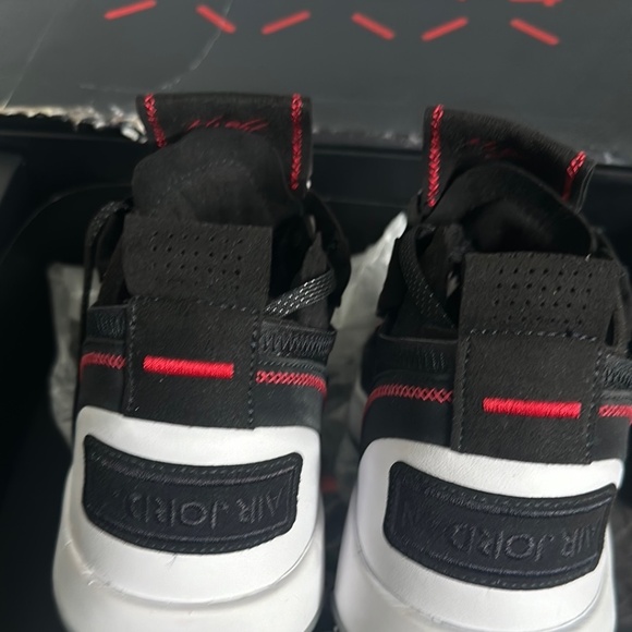 Air Jordan XXX4 - Picture 3 of 4